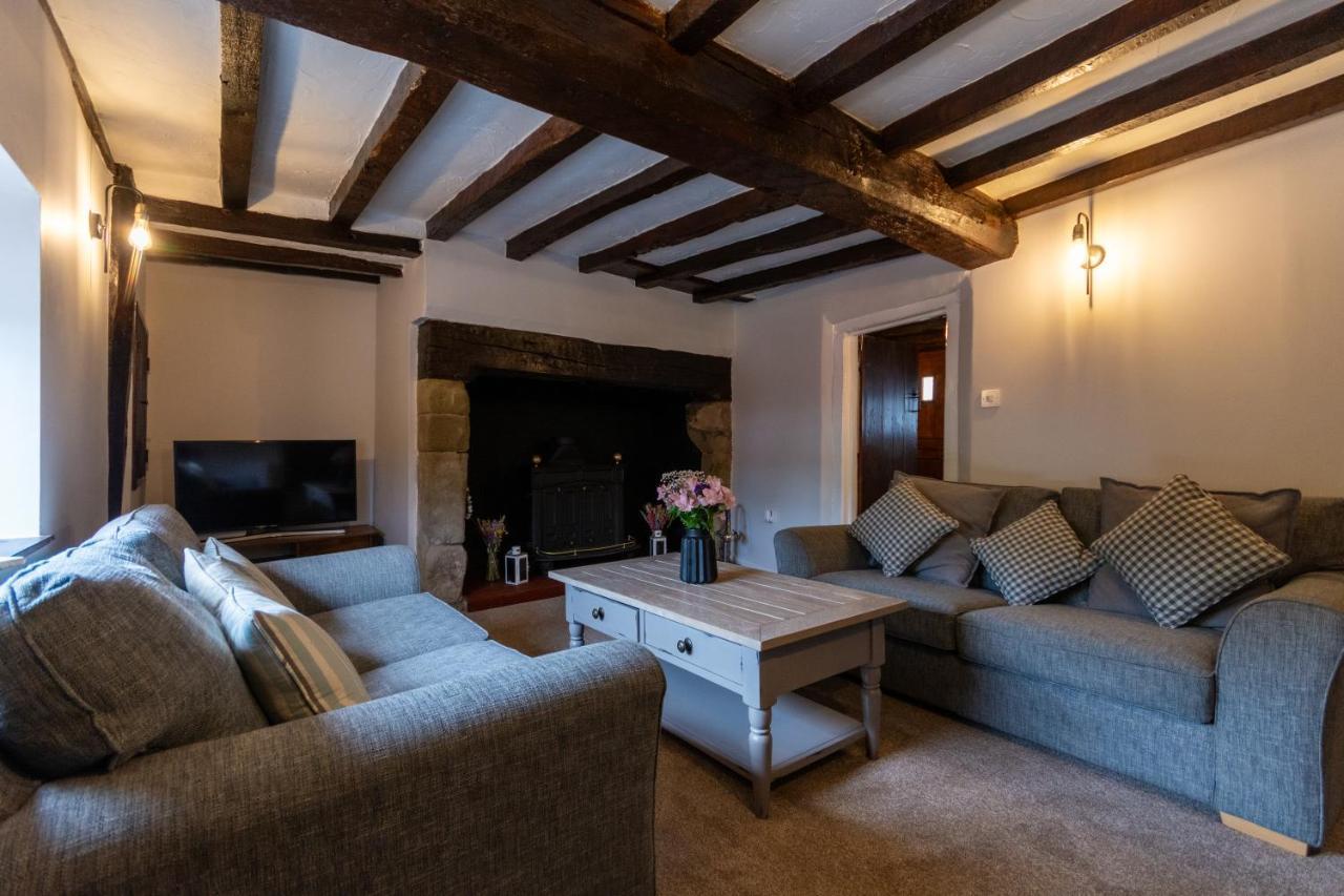 River - Free Private Gated Parking For 2 Cars - River Front Location * Bewdley