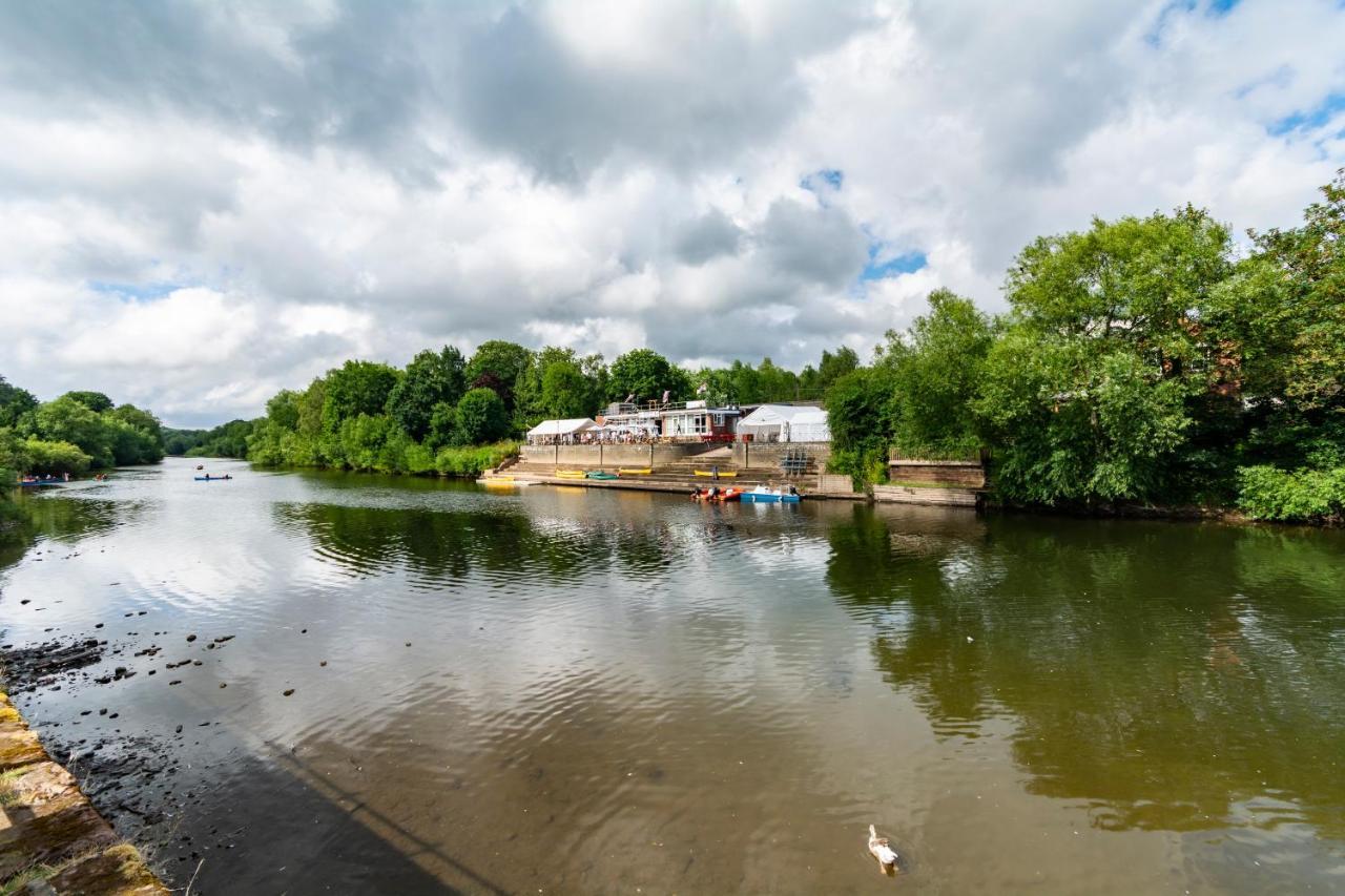 River - Free Private Gated Parking For 2 Cars - River Front Location * Bewdley