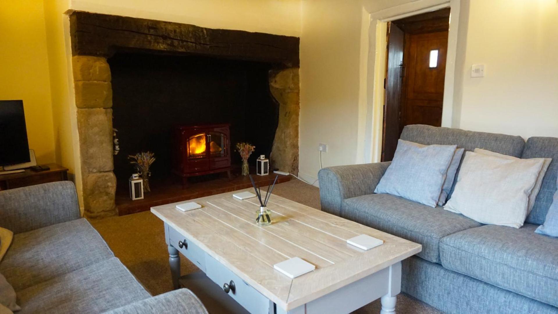 River - Free Private Gated Parking For 2 Cars - River Front Location Holiday home Bewdley